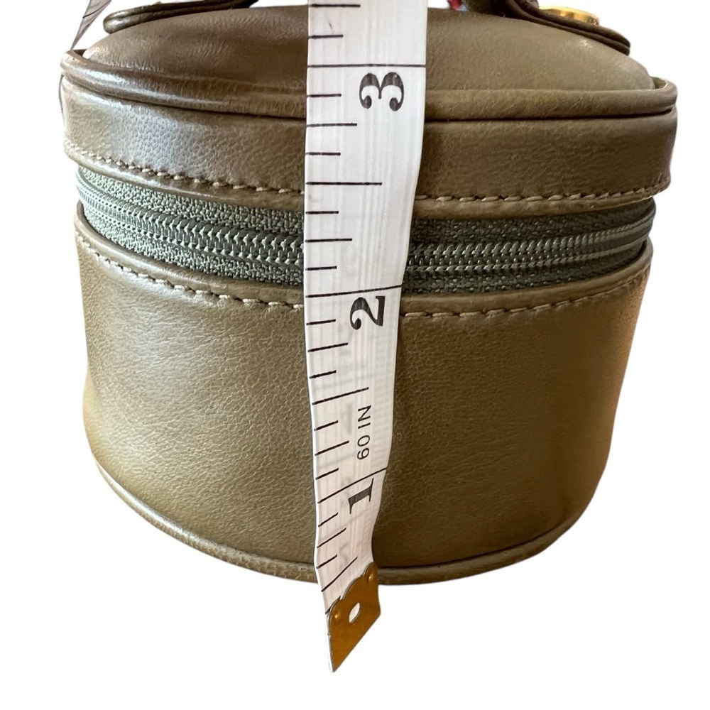 Gucci Vintage Lambskin with Suede Interior Olive Green Jewelry Mini-bag - Picture 12 of 13